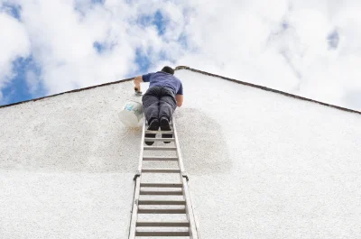 Peinture extérieure à Peyre — façades et ravalement